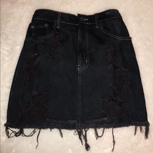 Carmar Black ripped denim skirt size 27